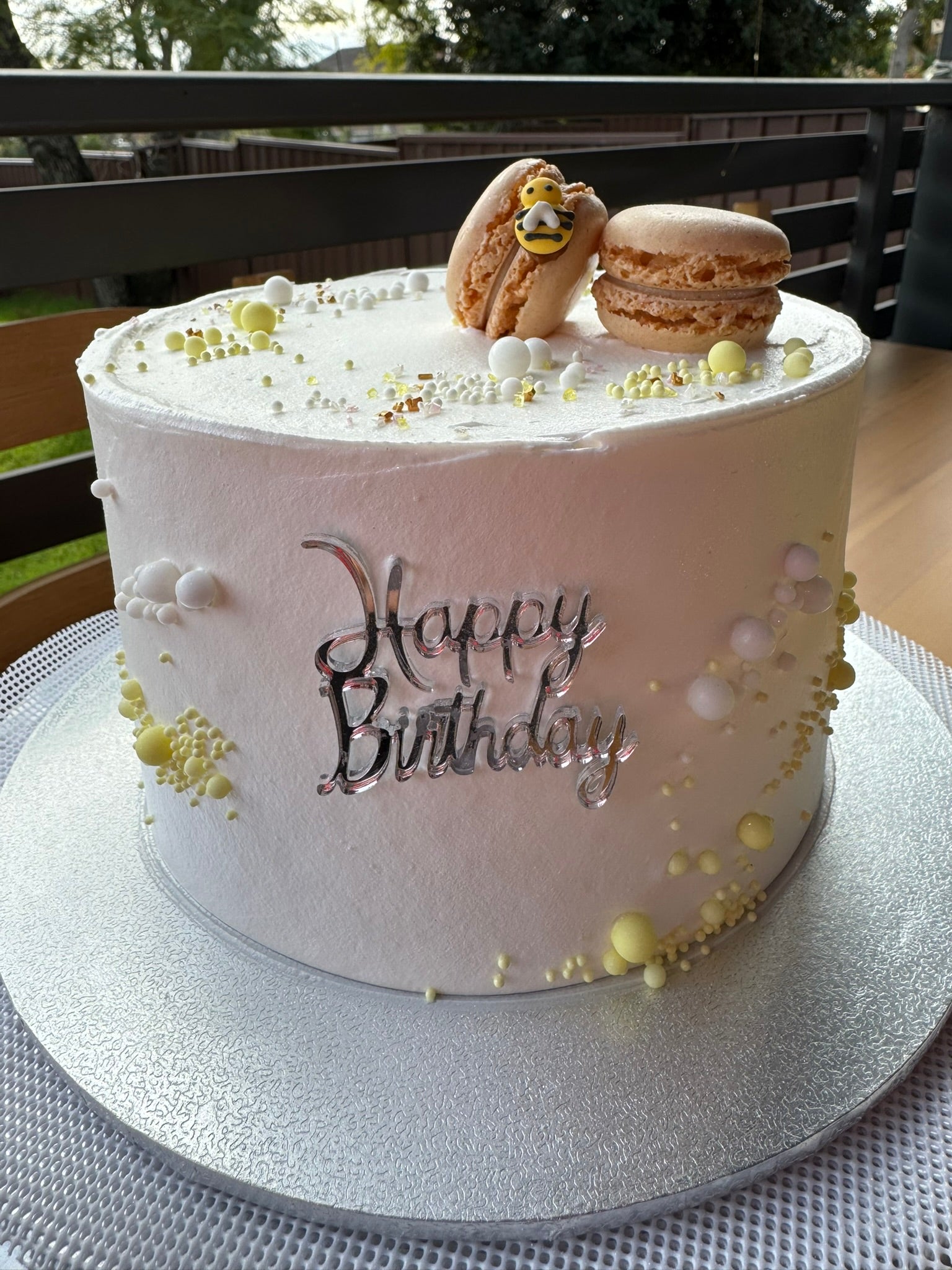 Bee Cake